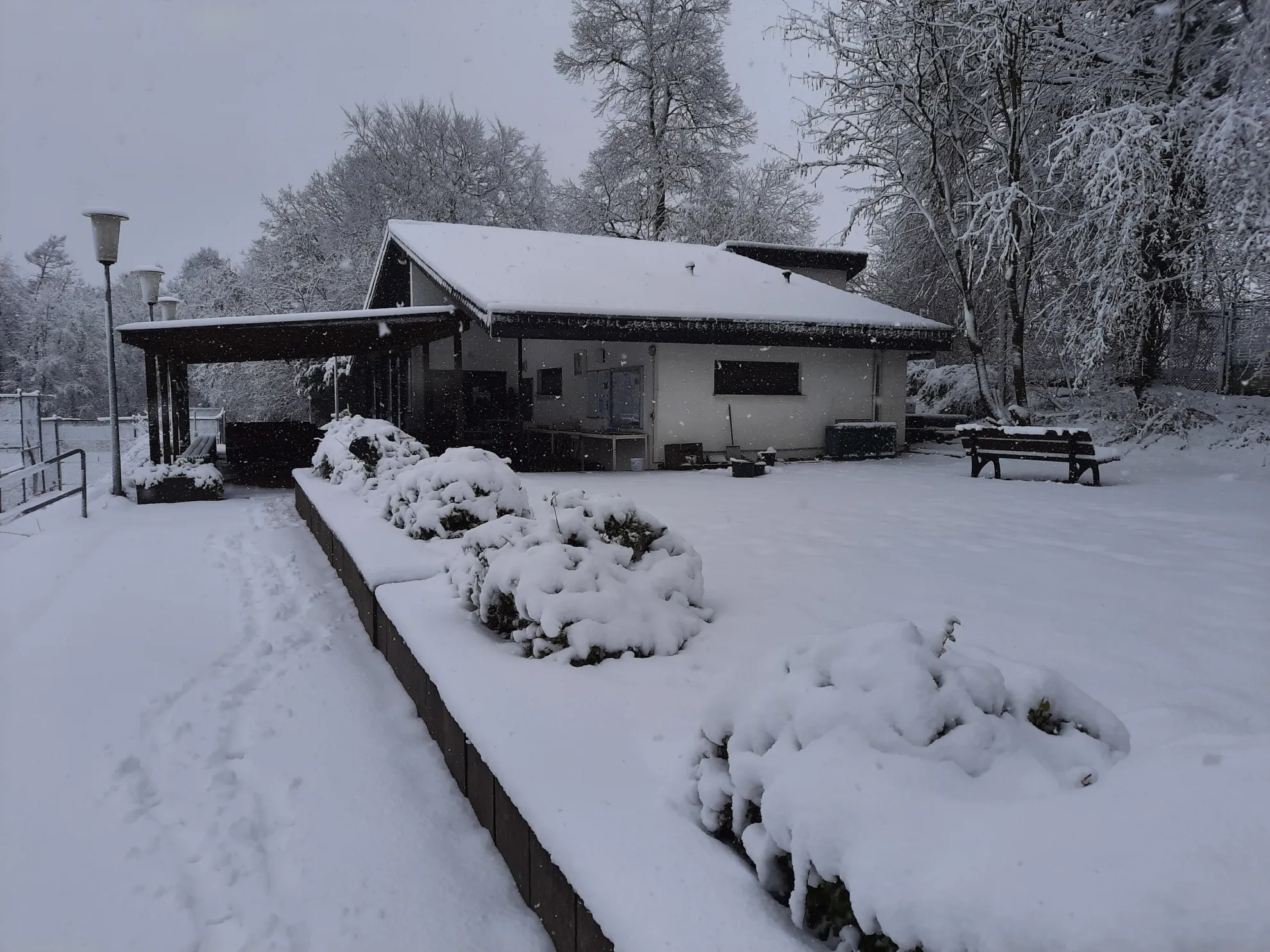 Was bisher geschah... 1 Winter Clubhaus